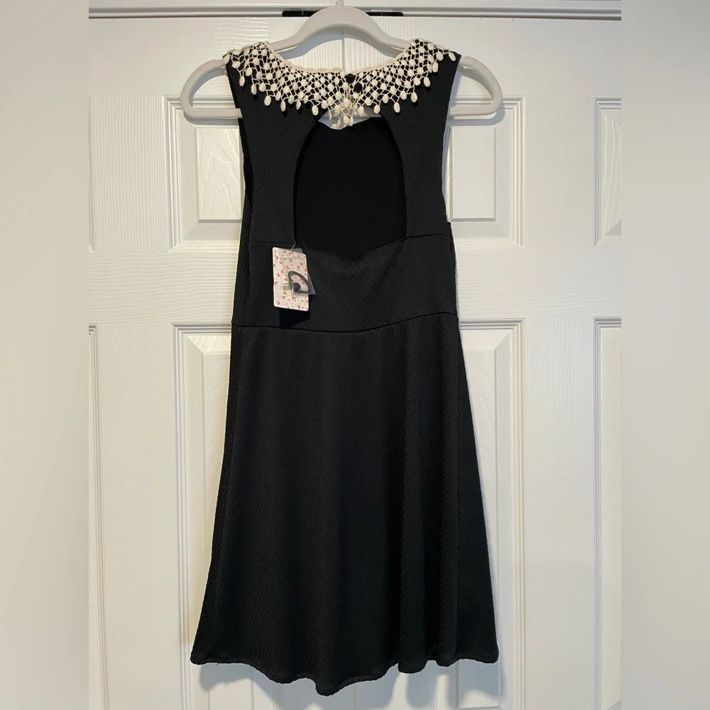 NWT Free People Black Skater‎ Dress With ivory Crochet Collar Size small - Picture 6 of 8